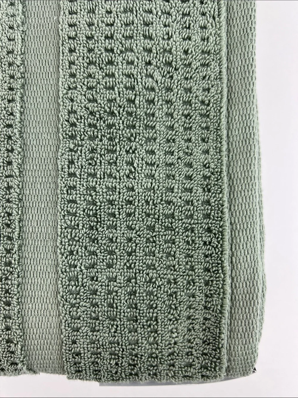 Hotel Balfour Bath Towels Sage Green Waffle Design Turkish Soft Cotton 2 Pc NEW